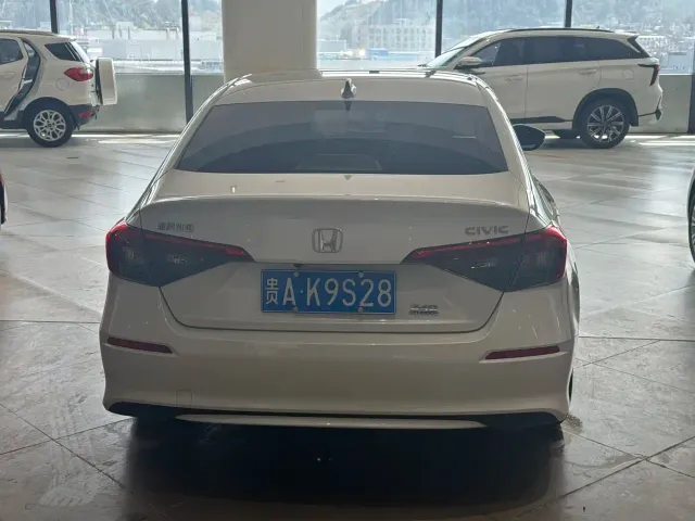 Honda Civic — Фото автомобиля 4