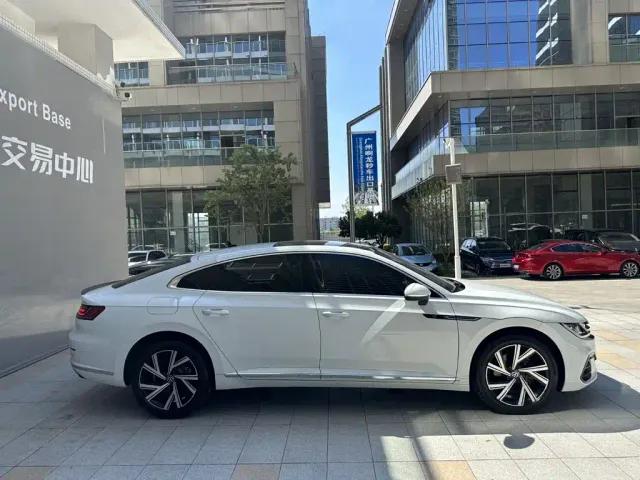 Volkswagen CC — Фото автомобиля 3