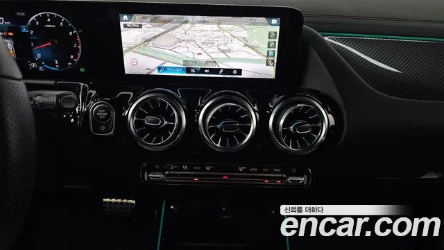Mercedes-Benz GLA-Class H247 — Фото автомобиля 14