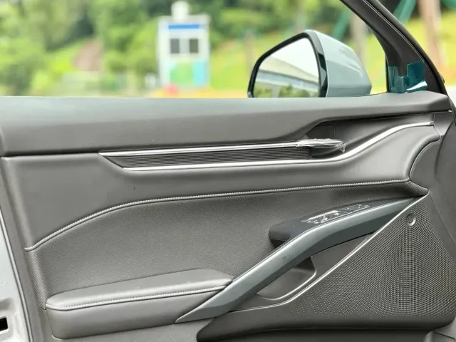 Ford Mondeo — Фото автомобиля 10