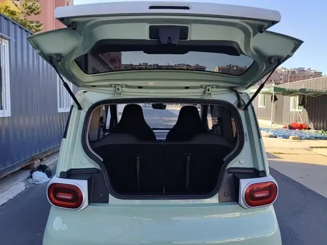 Wuling Hongguang Mini EV — Фото автомобиля 18