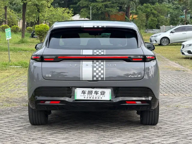Leapmotor Lafa 5 — Фото автомобиля 7