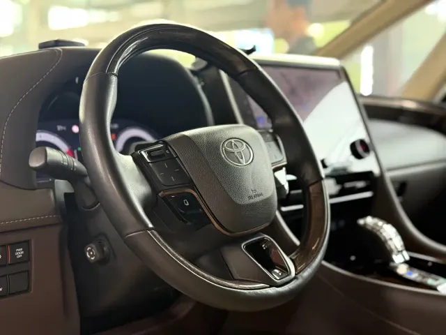 Toyota Alphard — Фото автомобиля 7