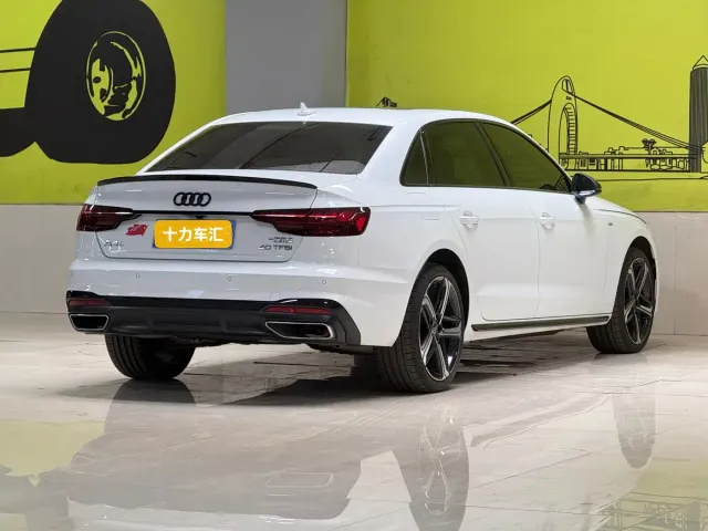 Audi A4L — Фото автомобиля 3