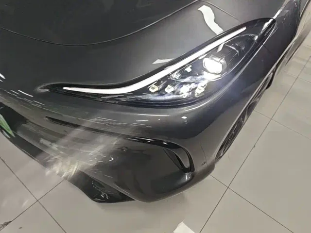 IM Motors LS6 — Фото автомобиля 23