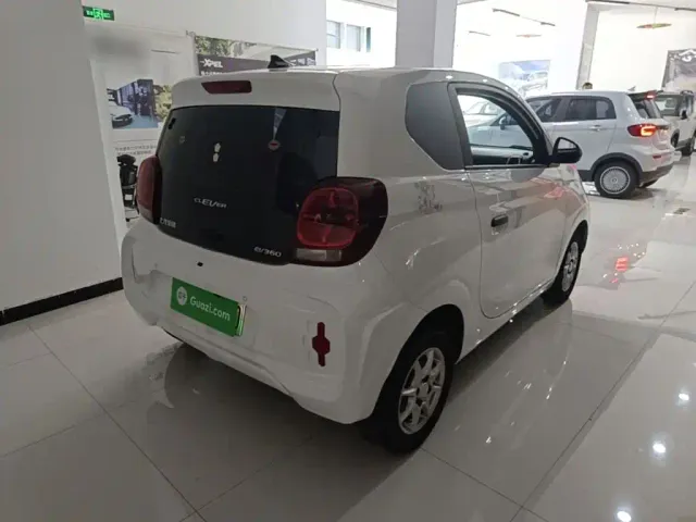 Roewe Clever — Фото автомобиля 6