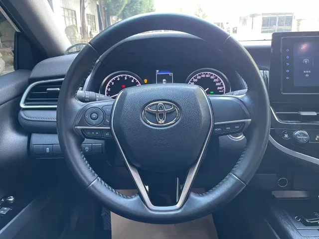 Toyota Camry — Фото автомобиля 16