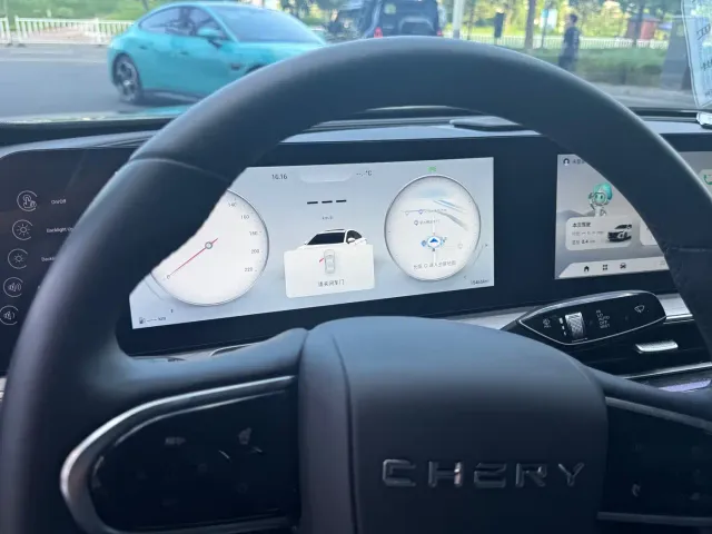 Chery Arrizo 8 — Фото автомобиля 14