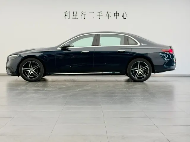 Mercedes-Benz E-Class — Фото автомобиля 8