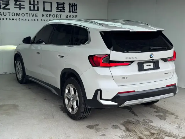BMW X1 — Фото автомобиля 11