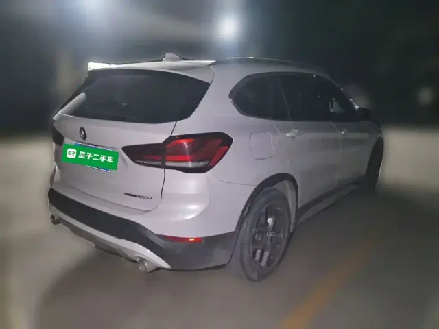 BMW X1 — Фото автомобиля 4