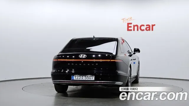 Hyundai Grandeur GN7 — Фото автомобиля 4