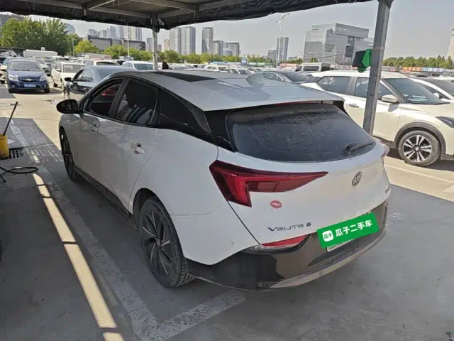 Buick Velite 6 — Фото автомобиля 4