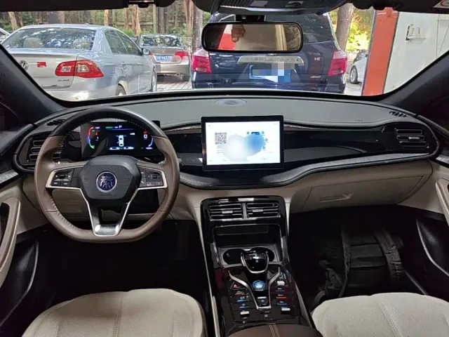 BYD Qin PLUS — Фото автомобиля 9