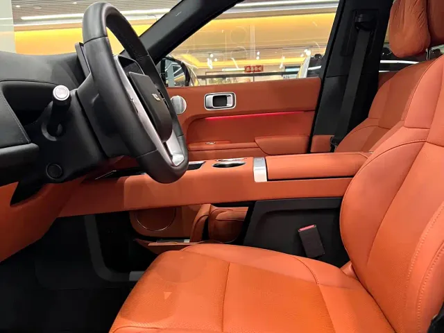 Li Auto L8 — Фото автомобиля 5