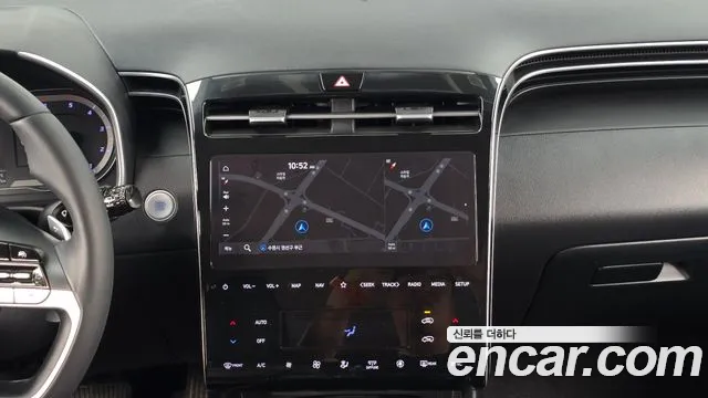 Hyundai Tucson Tucson (NX4) Дизель 2.0 2WD — Фото автомобиля 12
