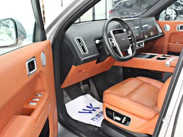 Li Auto L9 — Фото автомобиля 4