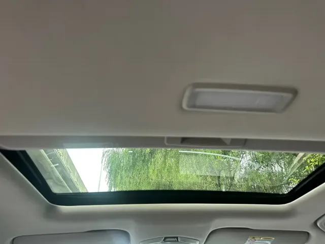 Geely Emgrand — Фото автомобиля 10