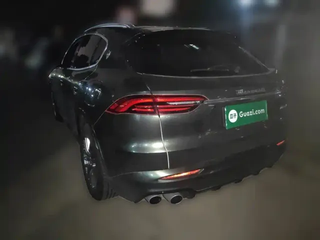 Maserati Grecale — Фото автомобиля 4