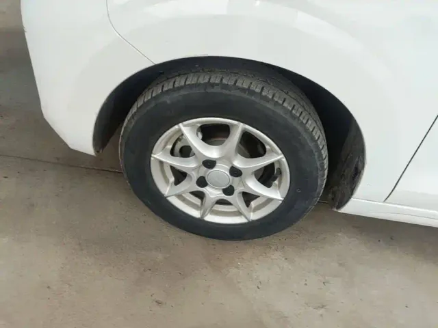 Roewe Clever — Фото автомобиля 22