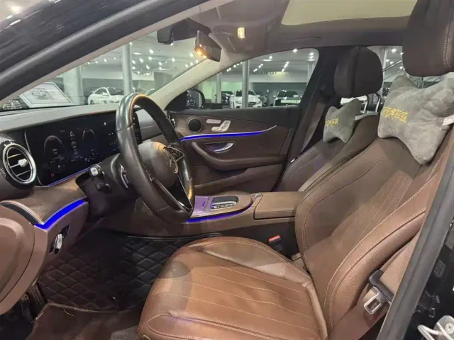 Mercedes-Benz E-Class — Фото автомобиля 10