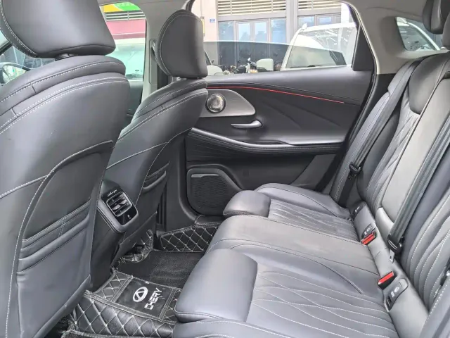 Chery Arrizo 8 — Фото автомобиля 10