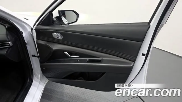 Hyundai AVANTE Новый Avante (CN7) — Фото автомобиля 24