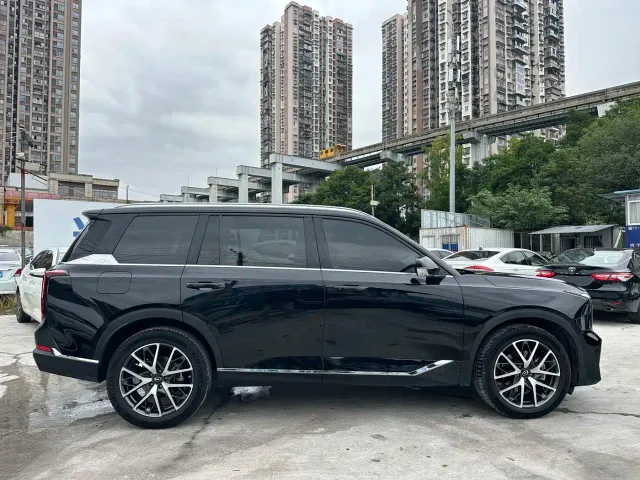 GAC Trumpchi GS8 — Фото автомобиля 7