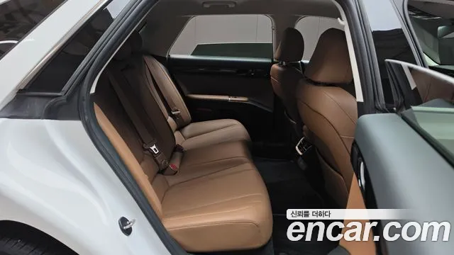 Hyundai Grandeur GN7 — Фото автомобиля 17
