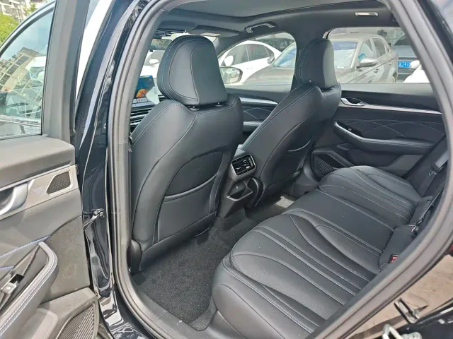 Geely Xingrui — Фото автомобиля 8