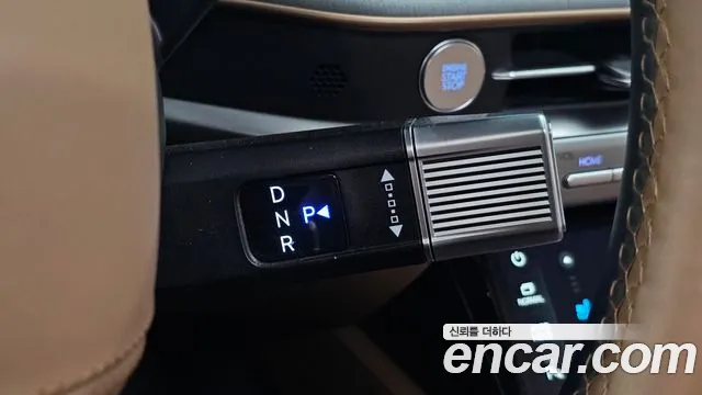 Hyundai Grandeur GN7 — Фото автомобиля 12