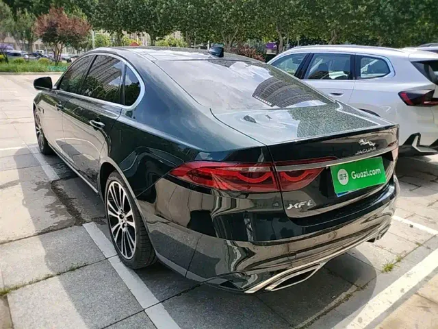 Jaguar XFL — Фото автомобиля 4