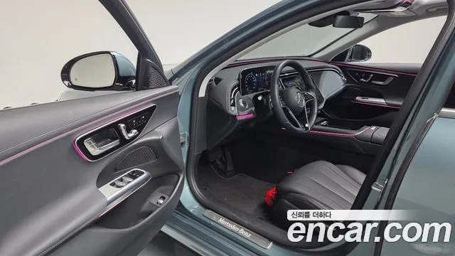Mercedes-Benz E-Class — Фото автомобиля 10