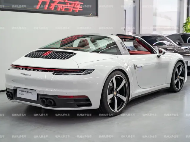 Porsche 911 — Фото автомобиля 7