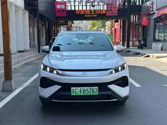BYD Song Pro — Фото автомобиля 2