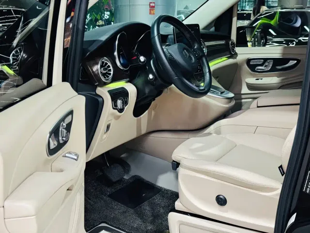 Mercedes-Benz V-Class — Фото автомобиля 4