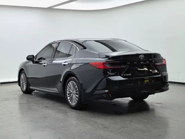 Toyota Camry — Фото автомобиля 6