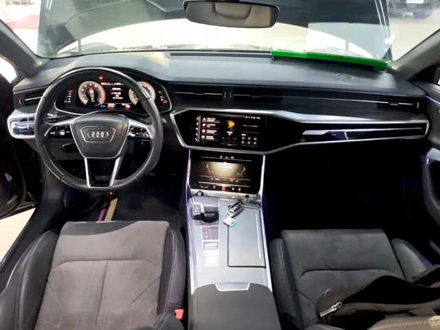 Audi A6L — Фото автомобиля 9