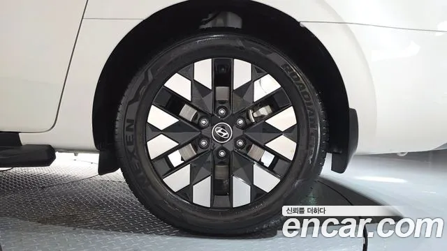 Hyundai Staria — Фото автомобиля 6