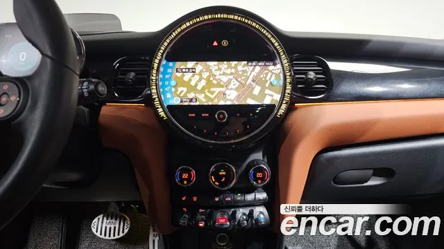 Mini Cooper — Фото автомобиля 14