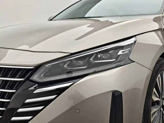 Nissan Teana — Фото автомобиля 14