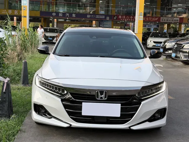 Honda Accord — Фото автомобиля 2