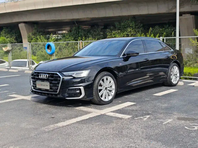 Фотография автомобиля — Audi A6L