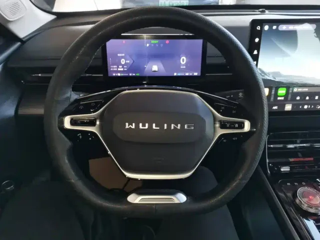 Wuling Starlight — Фото автомобиля 10