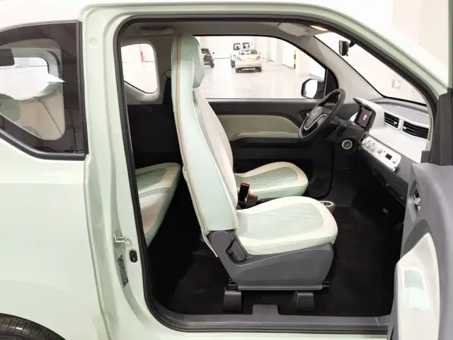 Wuling Hongguang Mini EV — Фото автомобиля 23