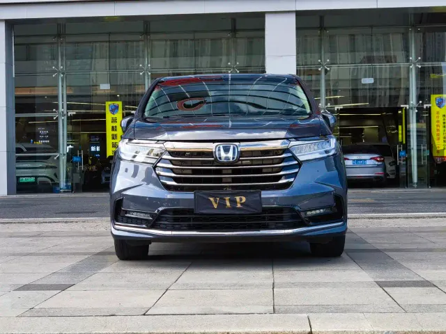 Honda Odyssey — Фото автомобиля 2