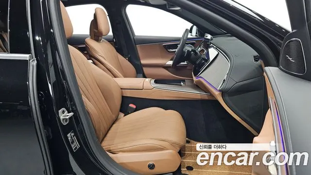 Mercedes-Benz E-Class — Фото автомобиля 26