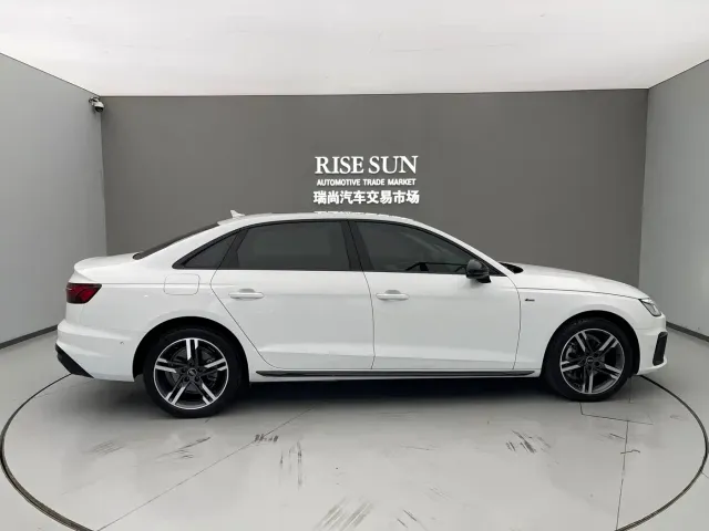 Audi Audi A4L 2022 40 TFSI Luxury Dynamic — Фото автомобиля 8