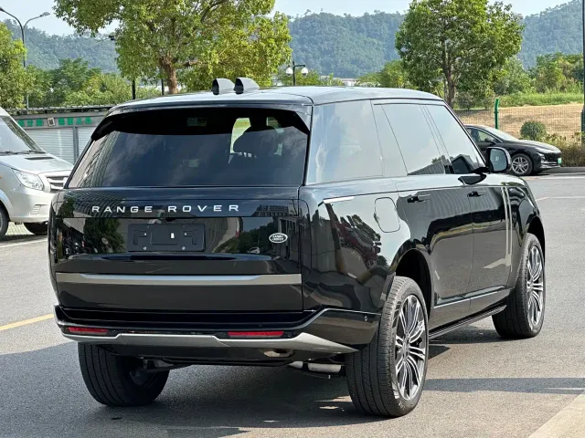 Land Rover Range Rover — Фото автомобиля 3