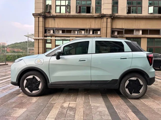 Geely Geometry E Firefly — Фото автомобиля 3